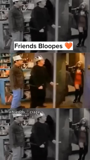 Friends craze on Instagram: "🤣"