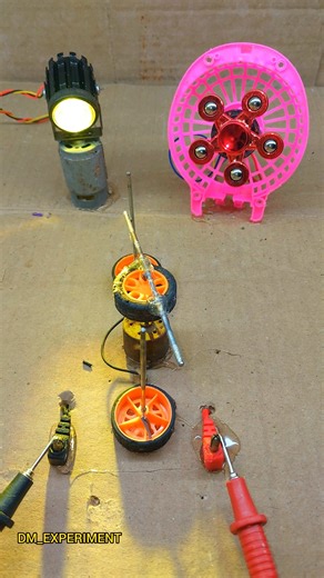 Mini DC Motor Light Project || Spinning LED Light Using a DC Motor #tech #viral #dcmotor #diy #short