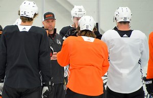 A comprehensive look at a Flyers practice: As team continues to struggle, how is the coaching staff trying to fix it?