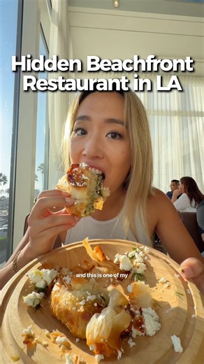 The golden hour beach vibes at this LA restaurant 🤌 immaculate ☀️ #losangeles #foodie #restaurant