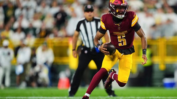 Daniels day-to-day with knee injury, status for next game unknown