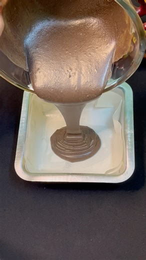 3 Ingredient Chocolate Cake 😋 #recipe #cake #cooking #oreo