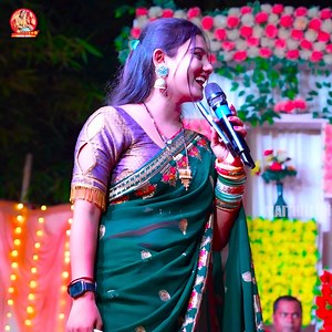 1.8M views · 10K reactions | पांच लाख तिलक लेलकै भरूवा समधी | Usha Yadav का पारंपरिक विवाह गारी गीत स्टेज शो | Vivha Gari Geet Video | Maithili Show | Facebook