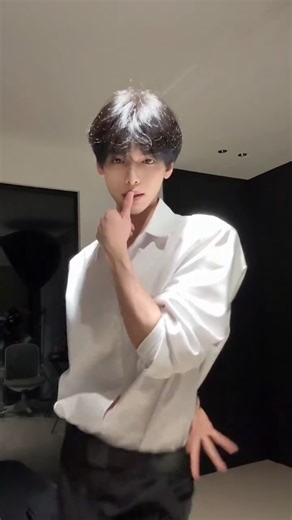 "Mini skirt"- Handsome boy dancing, 😍😉#new#抖音#dancecover #dance #shorts #trend #kpop #boy#handsome