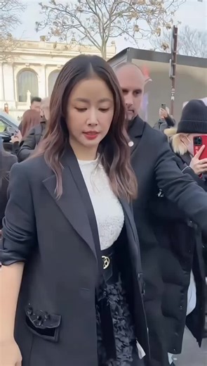 Hormat Terakhir untuk Chiung Yao oleh Ruby Lin