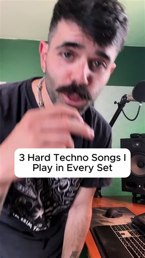 HELLBOUND! HELLCAGE: 3 Tracks I play every set ⛓️‍💥 1. Shlomo - Meet Me in Sãn Paolo 2. Luciid x HOEHENANGST - Anti Techno Techno Club 3. HELLBOUND! - HARDCORE Lemme know which is your fav #hardtechno #rave #techno #acidtechno