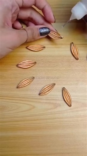 6.6K views · 67 reactions | Creating magic, one loop at a time ✨ Watch how these delicate quilling petals come to life using just a comb! #DIYPaperFlowers #HandmadeArt #QuillingArt #CreativeCrafts #papercraft | Quilling Art by Glaiza | Facebook