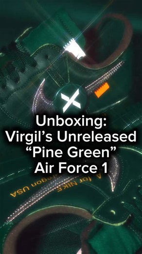 StockX on Instagram: "Black Friday just got a whole lot hotter 🔥 The never-released Virgil Abloh Archive x Nike “Pine Green” AF1 Low could be yours if you make a purchase on StockX during our Black Friday 𝘌𝘷𝘦𝘳𝘺𝘣𝘰𝘥𝘺 𝘞𝘪𝘯𝘴 event, starting November 26 at 8pm till November 30th. The Pine Green Virgil Abloh Archives x Nike Air Force 1 is a super rare relic echoing the late Abloh’s Off-White collaborations with Nike. This pair surfaced in September during The Codes exhibit in Paris. It fe