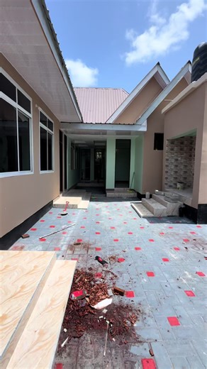 #creatorsearchinsights Location; Kigamboni Mjimwema(Kibugumo) 📍Chumba Master & Jiko 📍Nyumba umeme luku yakoo 📍Nyumba maji ni ya KISIMA 📍Nyumba aipo mbali na Barabara 💰Kodi niTsh 150,000 per month 💰Malipo ni kuanzi Miezi MITATU 💰Na mwezi mmoja wa Mr Blessing 💰Service Charge ni 20,000 Contact/WhatsApp ☎️0679693703 ☎️0746993703 #creatorsearchinsights #dalalibleasingkigamboni #kigamboni #welcome