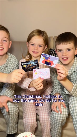 The money skills they need, from the money app you wish you’d had as a kid. A head start in life starts with GoHenry. 📕 Learn Kids gain money skills by getting hands-on with money and learning to value it. 💸 Earn Kids build an association between work and earning by earning their own money through chores. 💰 Save Kids learn about needs and wants, delayed gratification and growth by setting and achieving savings goals 💳 Spend A personalised debit card helps kids feel a sense of responsibility 