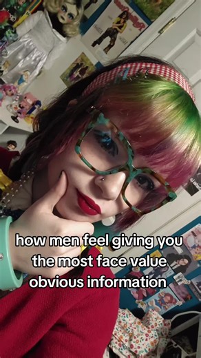 that was a warning.. 🤔 // #thehungergames #2010 #whimsy #primarycolors #alternative