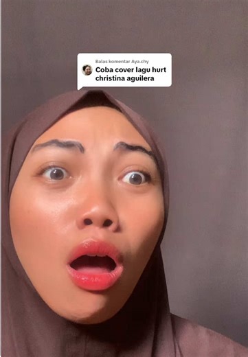 Cover Terbaru 'Hurt' oleh Christina Aguilera