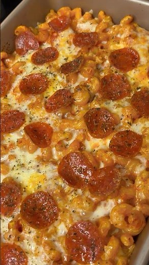 This Pizza Casserole is easy, delicious, and perfect for picky kiddos. Full recipe below.