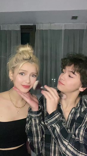 Creative Makeup Tutorial: Angel Wings and Glitter