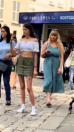 69K views · 2.5K reactions | Amazing flashmob in Paris  #piano #pianomusic #pianocover #music | Joshua Maravillas | Facebook