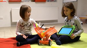 Robo Wunderkind commercial #1