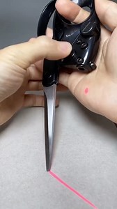 Perfect Cutting with Laser-Guided Scissors #LaserScissors #PrecisionCut #CuttingTool #CraftingEssentials #SmartScissors | DealHive