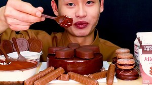 ASMR Mukbang Chocolate Dessert Chocolate Cake | Eat Every Day Mukbang