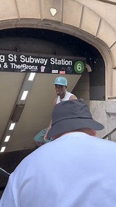 55K views · 1.8K reactions | #TimothyWeah links up with Daily Paper on a commercial fashion clothing shoot  Daily Paper x Timothy Weah 朗 #LibRapCulture #dailypaperclothing #dailypaperstore #bts #visual #fashion #fyp | Timothy Weah fans | Facebook