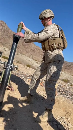 1.5K views | Plank holding it down 蝹 #airforce #mili #coastgaurd #usmc #navy #army | Chhimchhay | Facebook