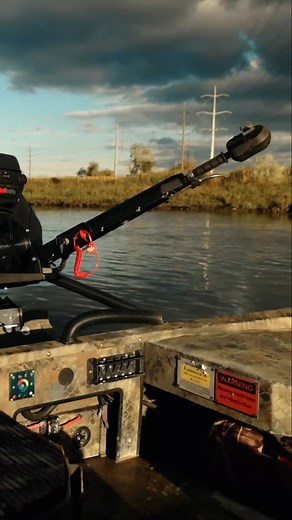 Every Angle. Every Grip. Fully in Control. The new Mud Buddy 5400 handle system gives you unmatched control and customization, with a 7-position adjustable grip, stainless throttle lever, and rugged “football” end for two-handed power when pushing through thick mud or over obstacles. Designed for both left and right-handed operation and packed with rider-first details like anti-vibration grips, fingertip trim control, and a shift switch placed exactly where you want it. When you’re out in the el