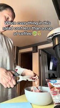 Maximum flavor, minimum spending 🥗💰#budgetmeals #affordablecooking #debtfreejourney #salad