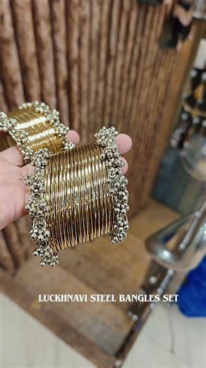 BANGLESKING.COM on Instagram: "LUCKHNAVI STEEL BANGLES SET WITH BEAUTIFUL 2 DIFFERENT COLOURS OF METALLIC STEEL BANGLES SET ONLY ON OUR WEBSITE WWW.BANGLESKING.COM OR U CAN WHATSAPP US 7778844675 #bangles #followforfollow #hyderabad #usa🇺🇸 #canada #london #dubai #delhi #jodhapur #luckhnavi #india #metalbangles #banglesking #suratbangles #chautabazar #ankleshwarcity #surties"