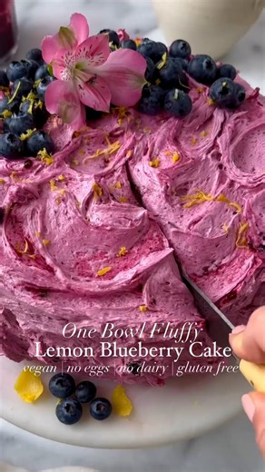 18K views | you won't be able to resist these luscious vegan cakes! (https://www.instagram.com/the_bananadiaries/) | BuzzFeed Food | Facebook