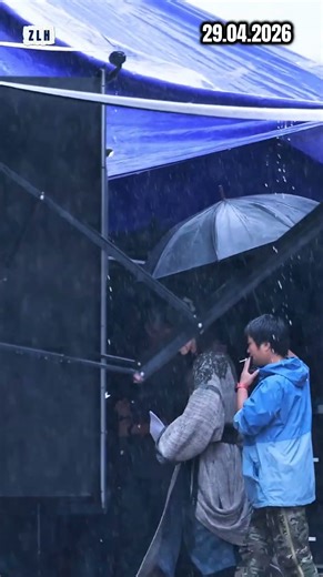 今天下雨了，大家要注意身体健康哦☔It’s raining today, everyone please take care of your health #张凌赫 #zhanglinghe