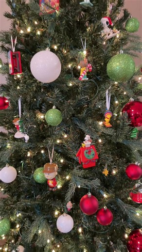 Snoopy Christmas Tree and Decor Inspiration
