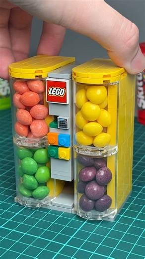 Working Lego Candy Vending Machine #lego