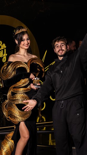 ‎Oussama | أسامة‎ on Instagram: "Mini Vlog with our Algerian Model @sonia.ich at Gliss @schwarzkopf event in @sheratonclubdespins . . . Make-up artiste & hairstyle: @makeupbyyelles Stylistes : @islam.designer.officiel & @nel_matouk Models : Bleu @laranaili / Pink @mayarabdraabou / Gold @meriembrik"