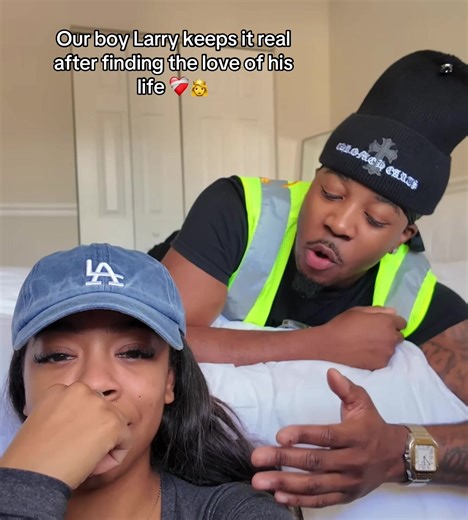 Who else has feelings before, like how I did? Let me know 💬#fyp #foryoupage #gasstation #larry #alexis @𝐀𝐋𝐄𝐗𝐈𝐒 𝐉𝐎𝐇𝐍𝐒𝐎𝐍 @LARRY KING