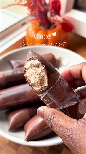 L’été approche 🌞 j’ai testé les glaces au chocolat brésilienne je recommande à 1000% 👌🤤#chocolateicecream #icecream#tiktokgabon🇬🇦#fyp