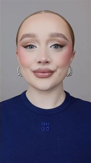 Easy Winged Eyeshadow✨#beautycreator #easymakeup #makeuphack #makeuphacks #viralmakeup