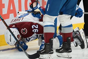 Nathan MacKinnon highlights the "bright side" of Gabriel Landeskog's latest injury scare