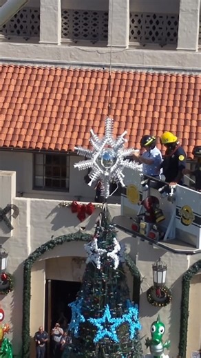 Honolulu Fire Department on Instagram: "Mayor Rick Blangiardi and the City Employee of the year, HFD fire captain Kevin Calleon, topped the holiday tree this morning at Honolulu Hale, with the help of Station 9, Kakaʻako. The ceremony leads up to the opening night of Honolulu City Lights, a celebration of the holiday season all presided over by Shaka Santa and Tutu Mele. Department Christmas trees were also awarded today, with the Honolulu Fire Department placing in the Most Creative category. H