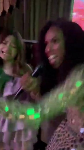 rockin backstage 💃🏻💃🏻