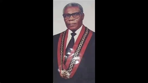 La rivalité politique a incité les proches du président Pascal Lissouba à créer une milice pour renforcer la protection de leur régime, étant donné que l'armée congolaise fut déséquilibrée. La Cuvette compte plusieurs officiers. En effet, Denis Sassou Nguesso aime la loyauté. Pascal Lissouba n'a pas fait preuve de loyauté envers Denis Sassou Nguesso, car les accords politiques n'ont pas été respectés. Martin Ndzala | Levann Valentin