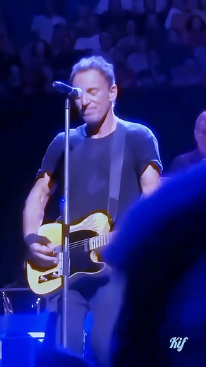 #kifcimone #brucespringsteen Dejane Soares | Kif Cimon