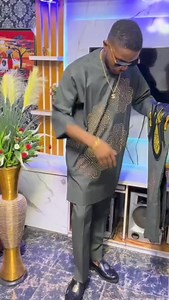 Shinny Embroidery Shinny inner kaftan Unique Embroidery Agbada style . Whatsapp: 08071355435 Delivery: Nationwide /International ✈ . . #kaftan #kaftandress #agbadastyles #agbada #africanmenswear #africanmen #africanstyle #trend #fypシ゚ | Sammy Sammy