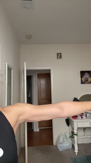 Arm Muscle Workout: Flexing Biceps and Triceps