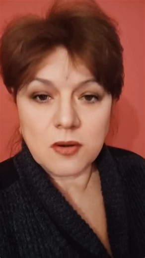 💛💙💜💚❤️ILA 💛💙💜💚❤️ on Instagram: "Il buongiorno si vede dal mattino 🔥 Il Prossimo step sarà comprare un aeroporto con una bella pista di atterraggio, così quando Mary si fa i viaggetti é comoda ✈️ #fun #family #aereo"