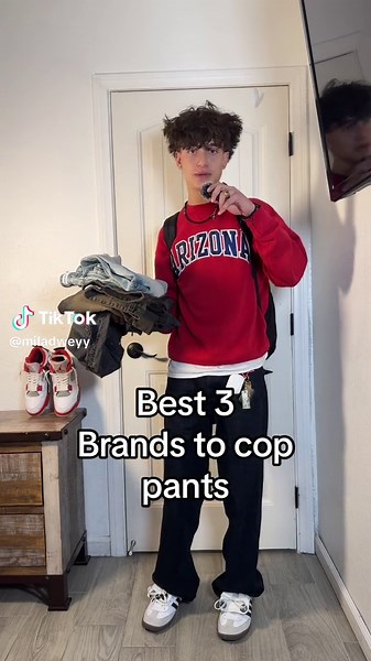 Top 3 best brands to cop pants from 👴🏿 #outfit #fashion #baggy #bershka #zara #aelfriceden