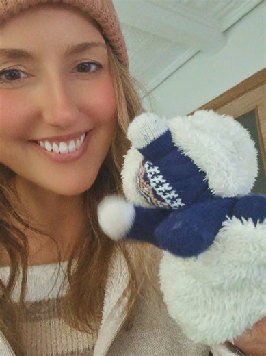 new friend unlocked 🧤😂 #cute #gloves #dancing #muppet #muppetshow