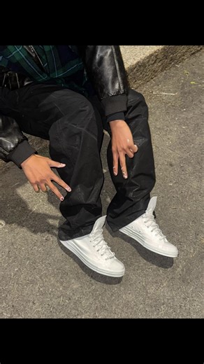 Customizza Converse Maison Margiela: Stile DIY