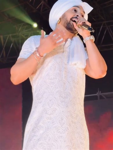 Dil Nu Tere Naal Kina Pyar - Diljit Dosanjh Concert