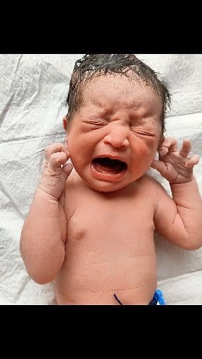 The Most Beautiful Moments of Cutest Newborn Baby's Birthday First Cry and First time Swaddling After Birth #cutebaby #amazingbabies #cutebabies #firstcry #bigsizebaby #beautifulbabies #newborns #bebe #newbies #babies | After Birth