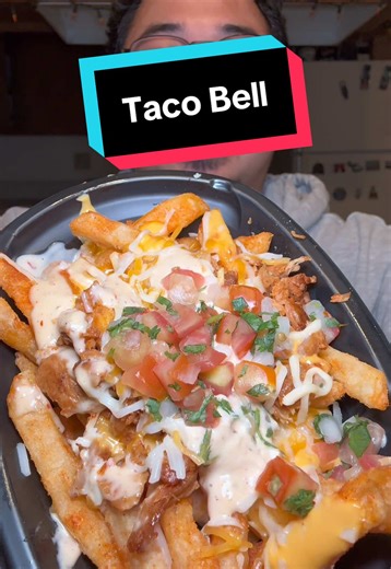 The later it is the harder @tacobell hits 😮‍💨🔥 #foodielu #mukbangeatingshow #eatwithme #tacobell #fyp