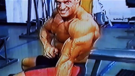Marombas No TikTok: Old School Bodybuilding with Franco Santoriello